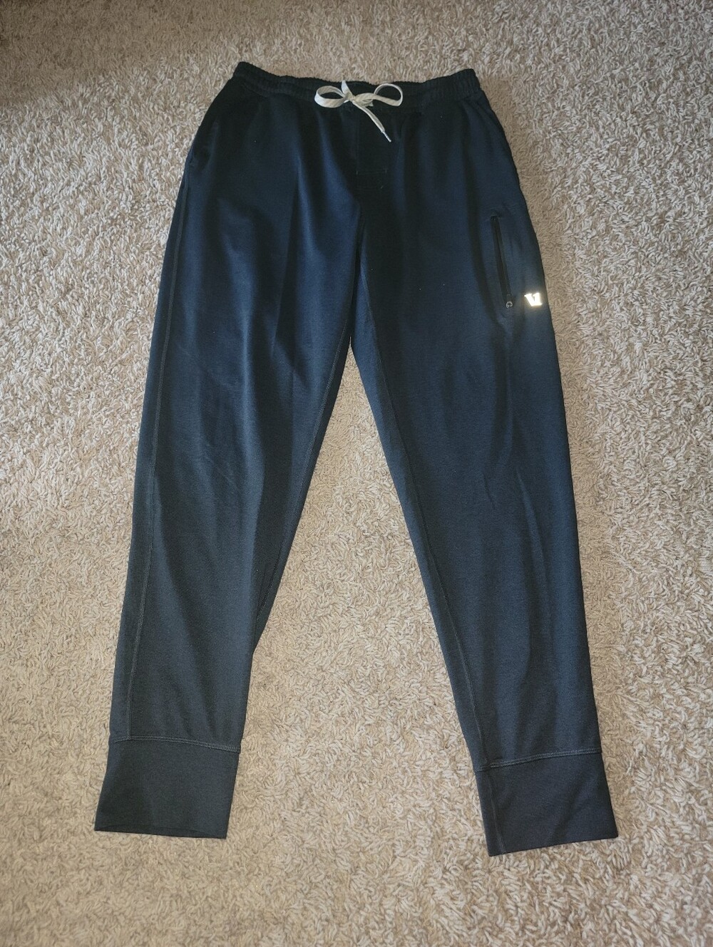 Men's Vuori Navy Joggers Size Medium